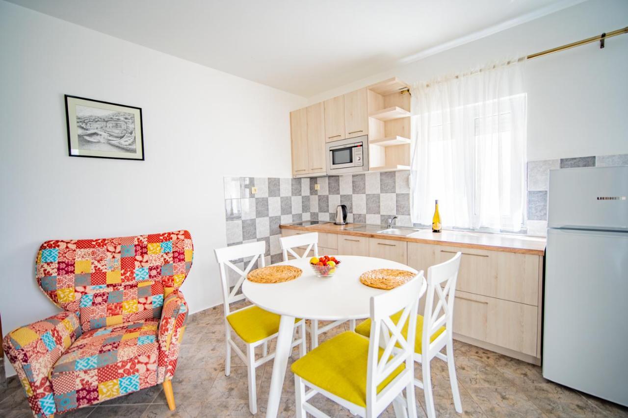 Apartments Novo Mulo Tivat Eksteriør bilde