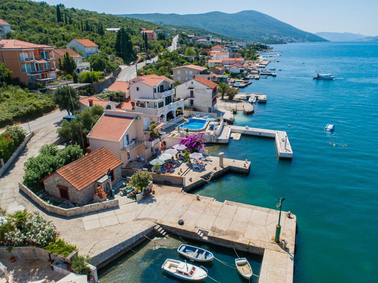 Apartments Novo Mulo Tivat Eksteriør bilde